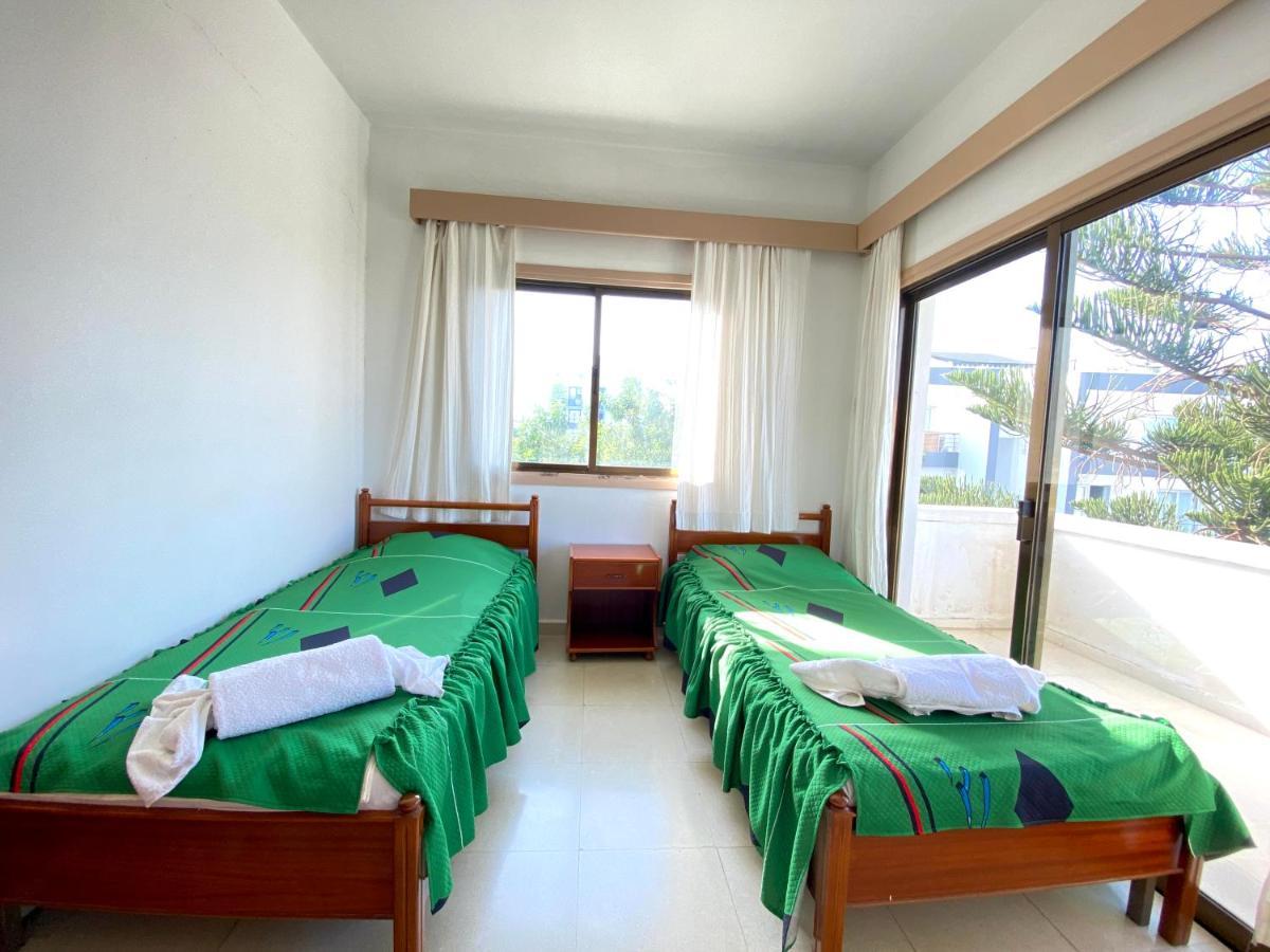 Kaan Hotel & Apartment Kyrenia  Bagian luar foto