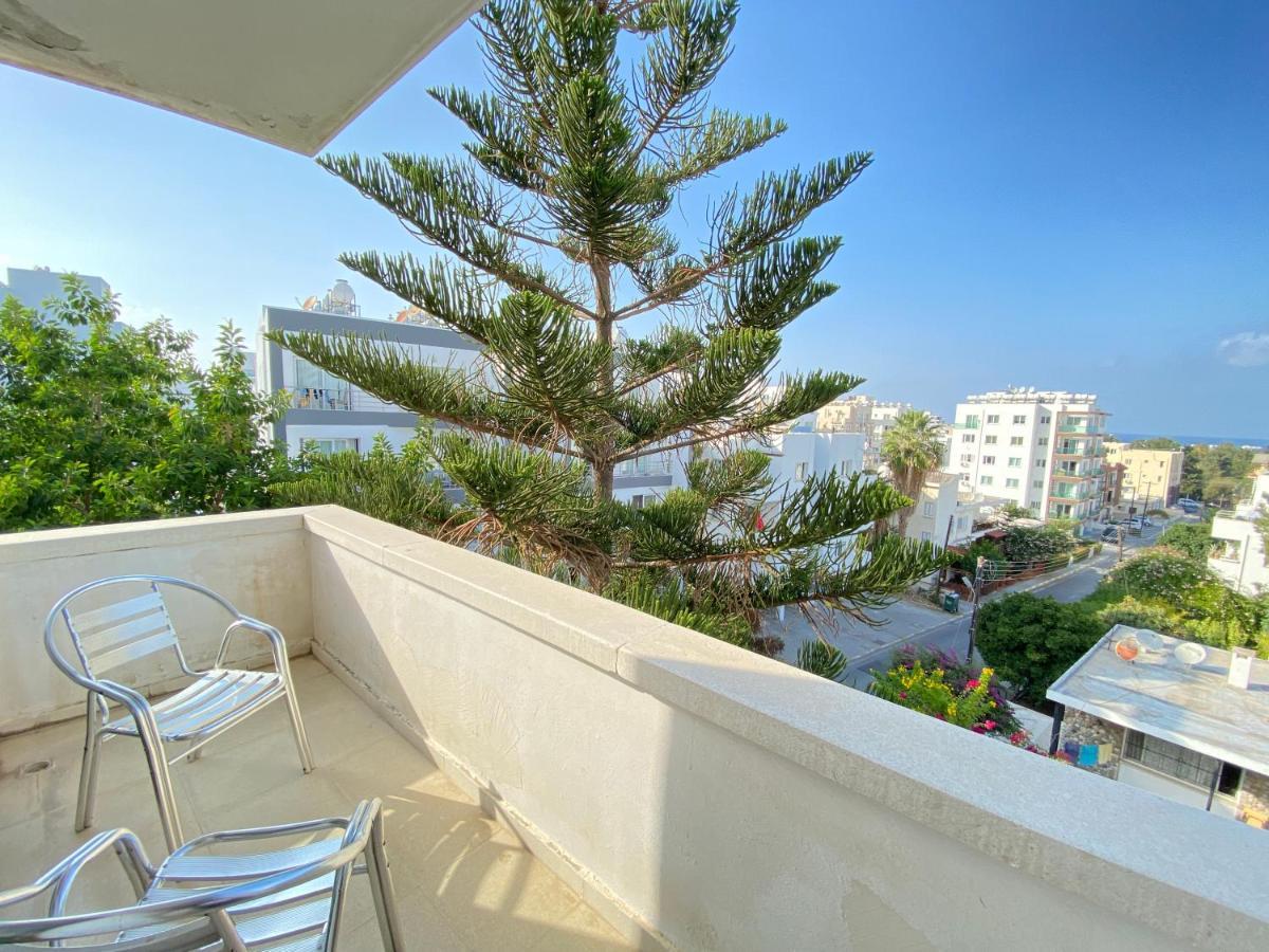Kaan Hotel & Apartment Kyrenia  Bagian luar foto